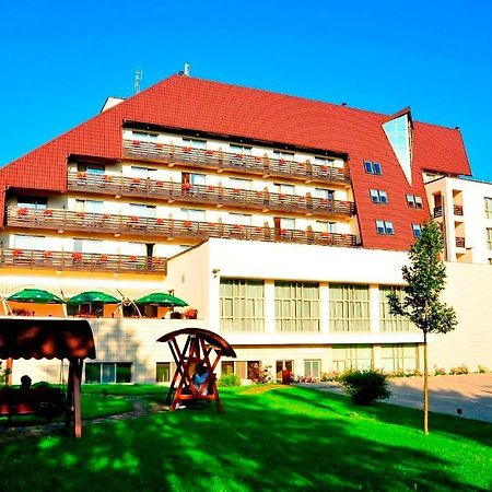 Hotel Clermont Covasna Bagian luar foto