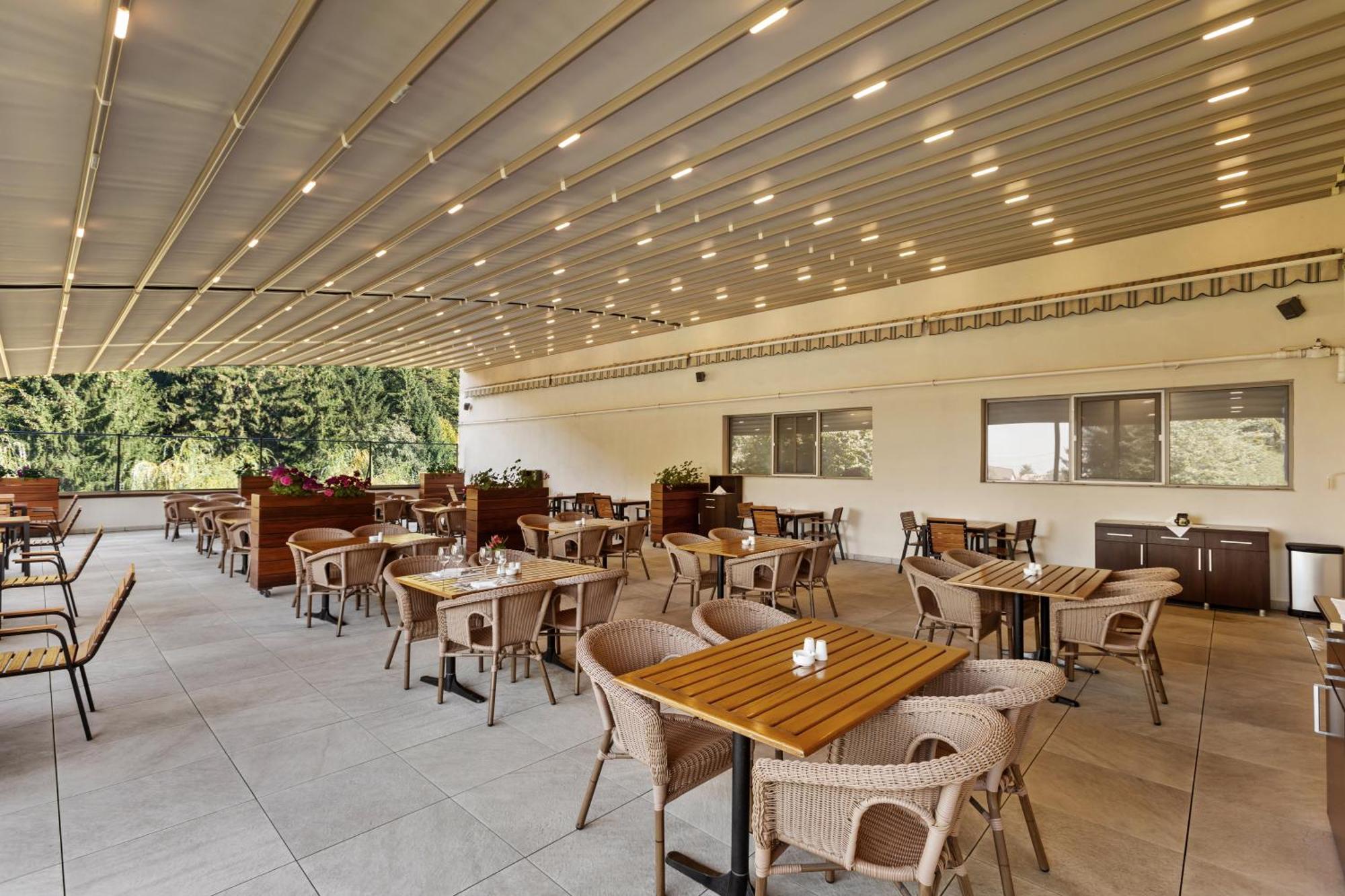 Hotel Clermont Covasna Bagian luar foto