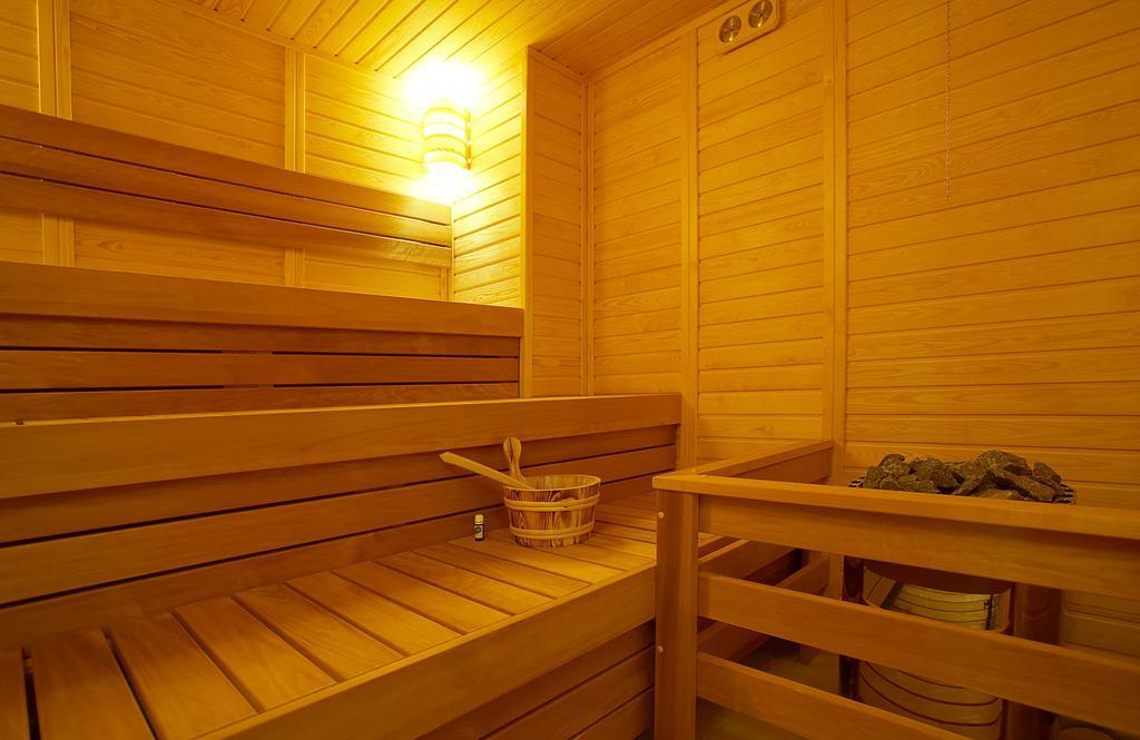 Hotel Clermont Covasna Bagian luar foto