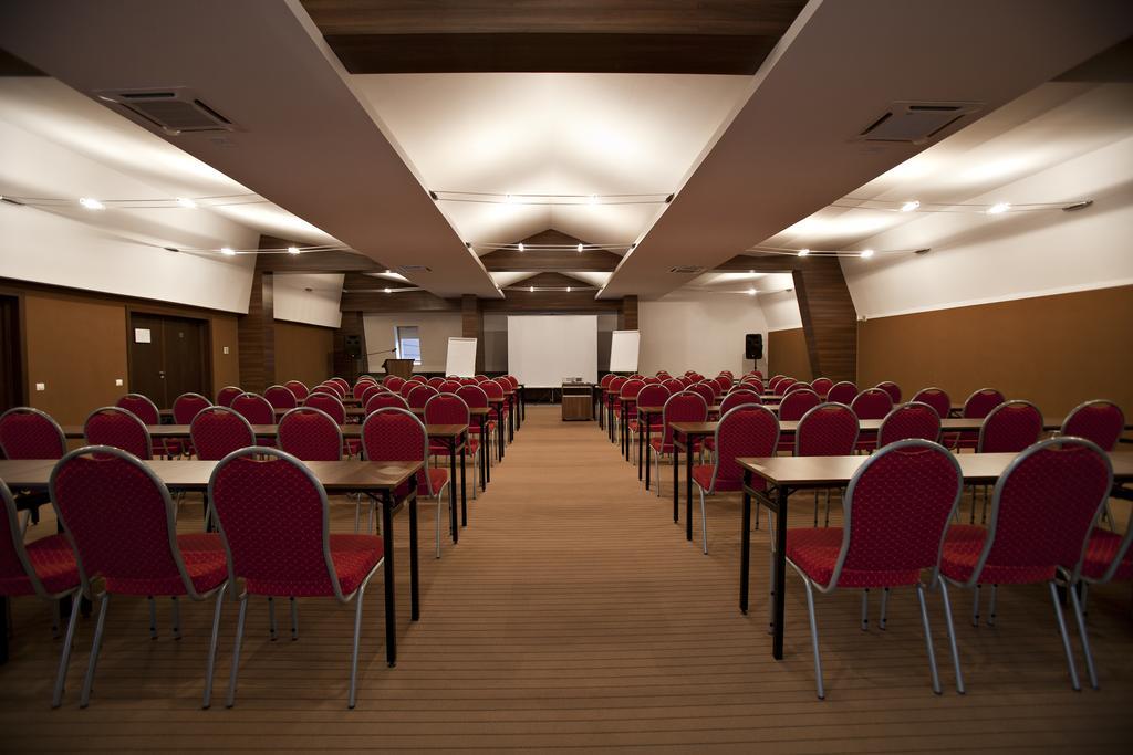 Hotel Clermont Covasna Bagian luar foto