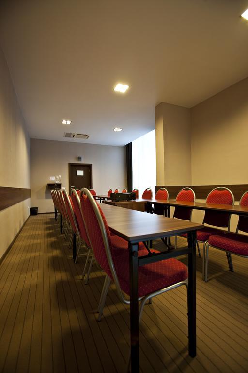 Hotel Clermont Covasna Bagian luar foto