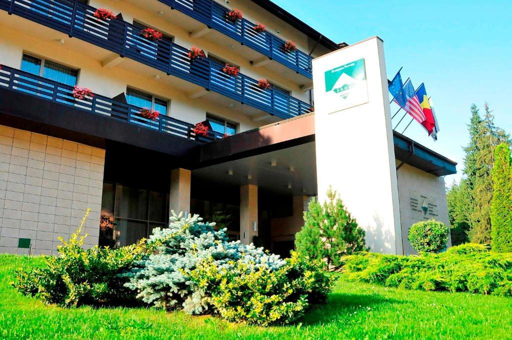Hotel Clermont Covasna Bagian luar foto
