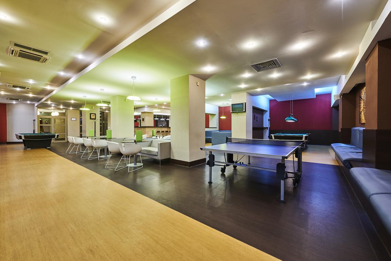 Hotel Clermont Covasna Bagian luar foto